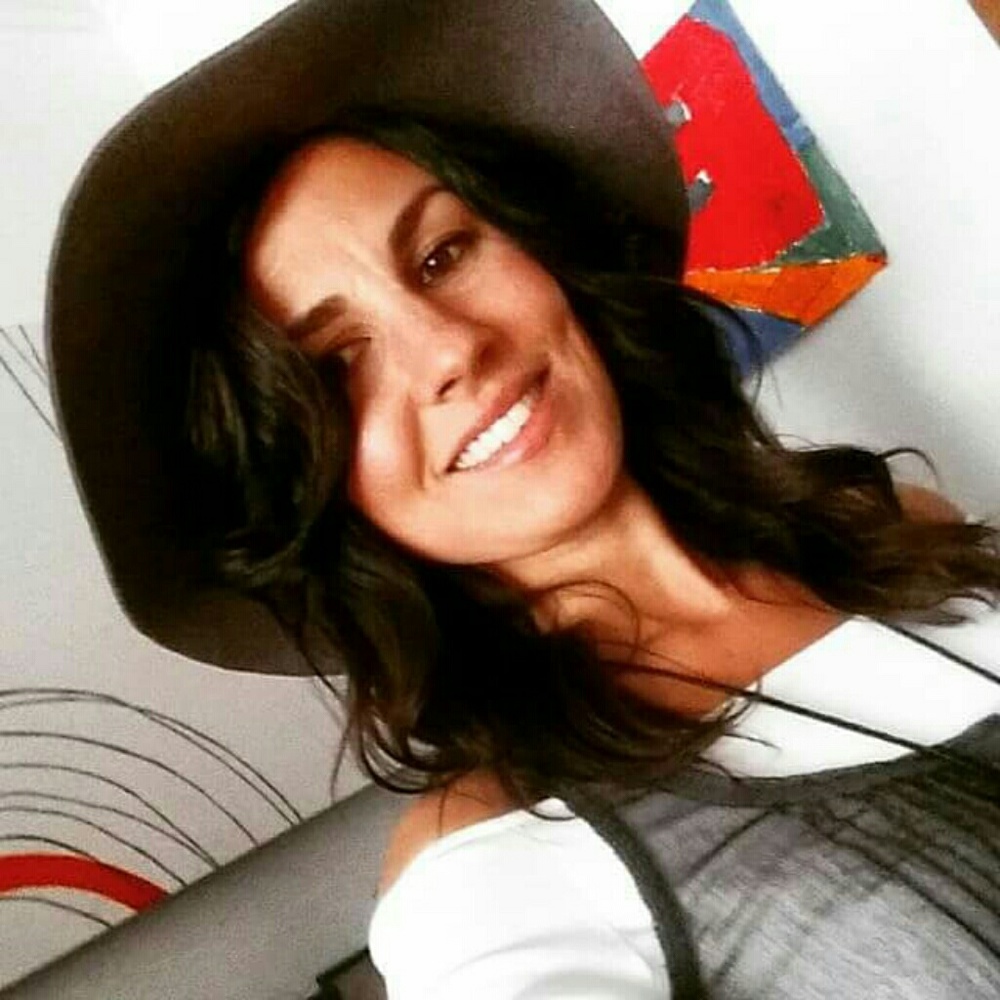 Native Brazilian with a passion for fashion